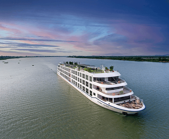 scenic flotilla de barcos